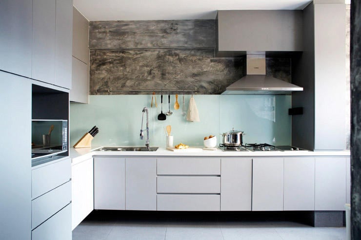 L-shaped kitchen layout